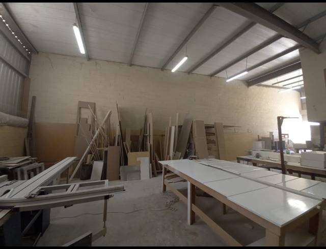 205M² WORKSHOP FOR SALE IN SHAKAS HEAD